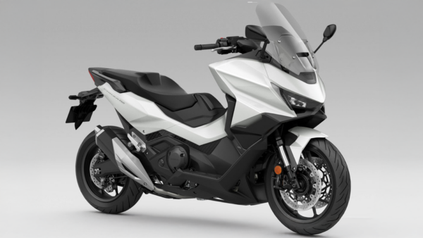 Honda Forza 750